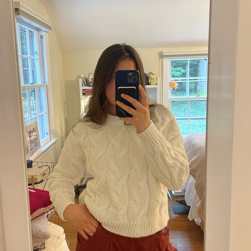 Aerie Cream Cable Knit Sweater